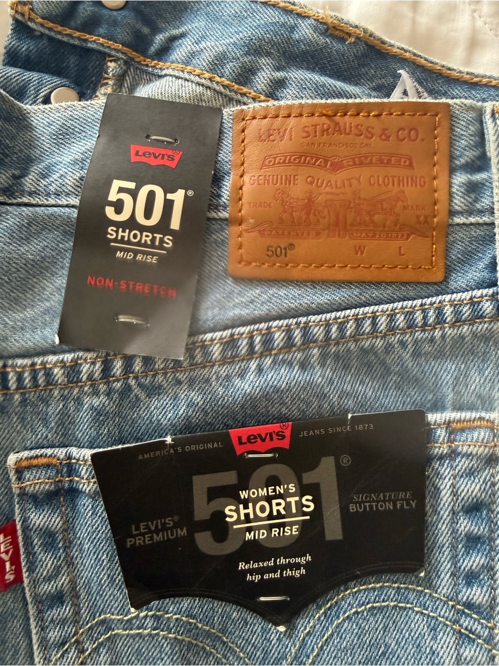 Distressed Light Levi’s Blue Denim Women's Shorts - Picture 4 of 4